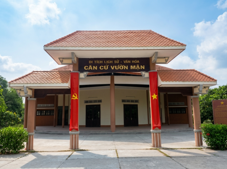 di tích lịch sử văn hóa căn cứ vườn mận cần thơ