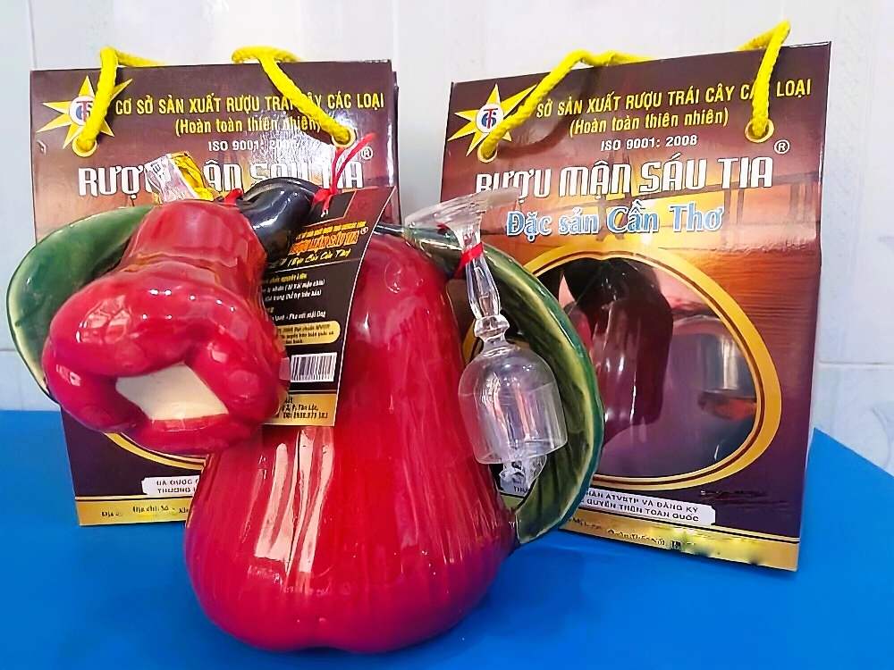 Rượu mận Sáu Tia Cần Thơ - Quà tặng đặc sản độc đáo rượu mận sáu tia đặc sản cần thơ độc đáo